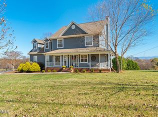 2582 Meadow Rd W, Greenback, TN 37742
