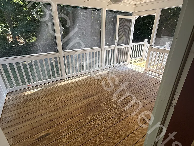 119 E Highland Ct — Photo 16