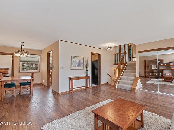 4th image of 8191 Dartmouth Ln