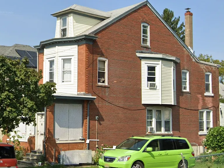224 Johnston Ave — Photo 2