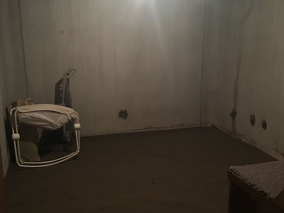 4th image of 21800 Kipling Ave