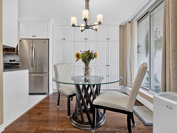 5th image of 359 Geneva St #701