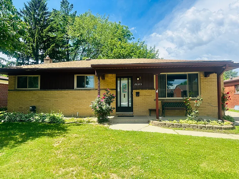 26373 Curie Ave — Photo 1