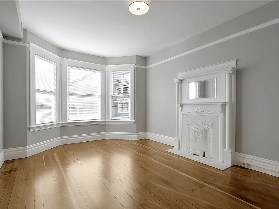 1st image of 864-874 Greenwich St #872