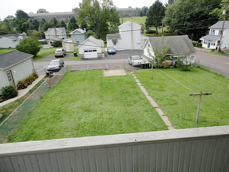 730 Bloom Rd — Photo 10