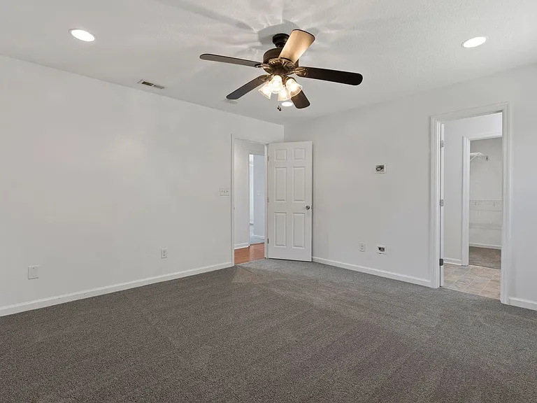 117 Brians Woods Rd — Photo 11