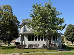 511 3rd St, Parkersburg, IA