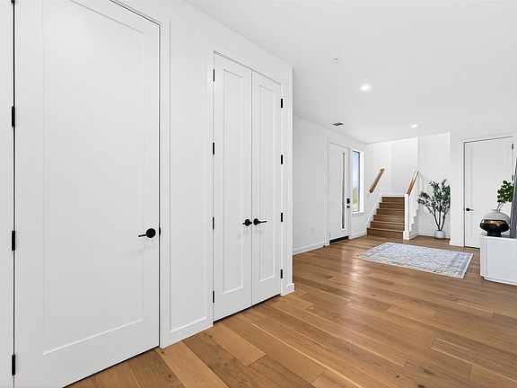 5th image of 1111 Raiford Rd #101