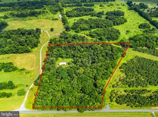 860 Summit Point Rd, Berryville, VA 22611