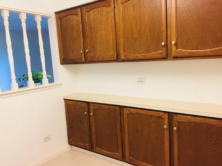 2 Parkside Ct #2 — Photo 5