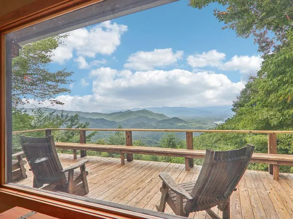 325 Vista Hts, Bryson City, NC 28713