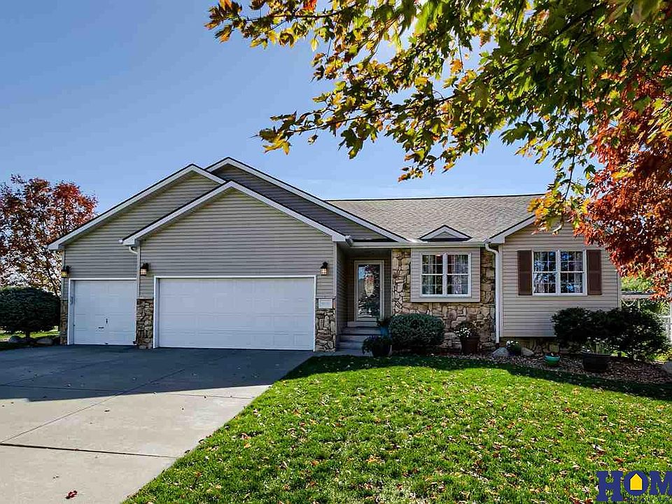 1st image of 9225 Merryvale Dr
