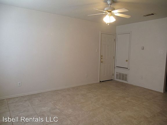 2nd image of 2807 Kerrville Ct APT A