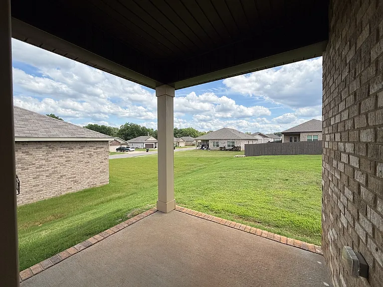 106 Settlement Dr — Photo 17