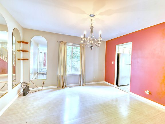 5th image of 20901 W Barrington Ln
