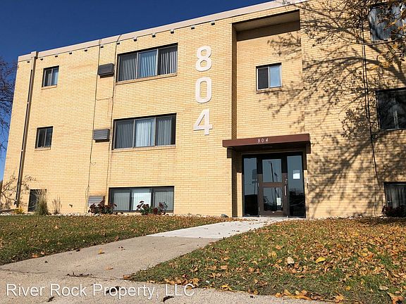 4th image of 820 24th Ave S APT 17