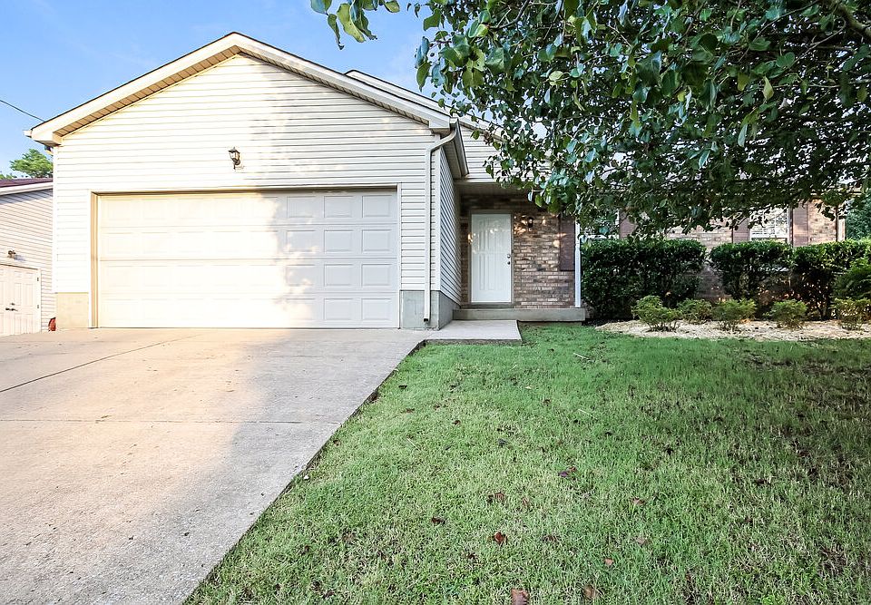 1st image of 100 Bradford Cir