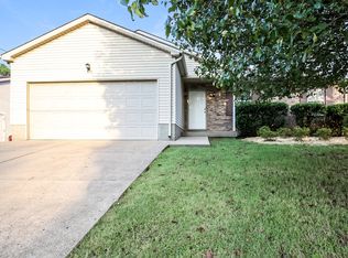 100 Bradford Cir, Hendersonville, TN 37075