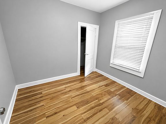 3rd image of 278 N Mount St