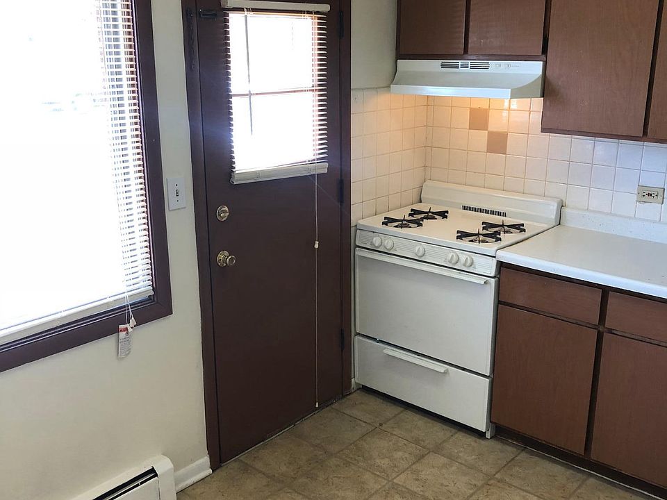 1st image of 1701 Sunset Ave APT 4