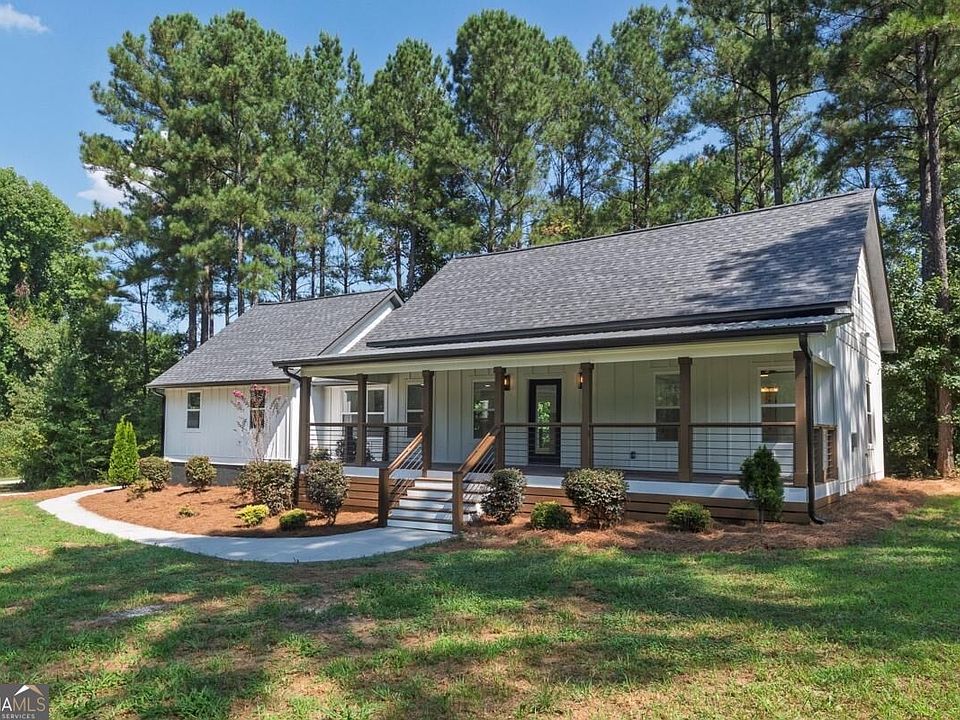 1st image of 1344 Puckett Rd