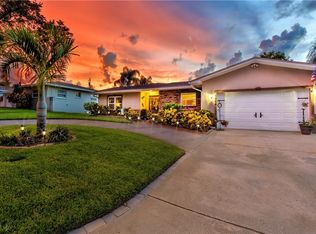 1524 Picardy Cir, Clearwater, FL 33755