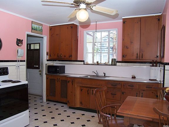 5th image of 127 Gerritsen Ave