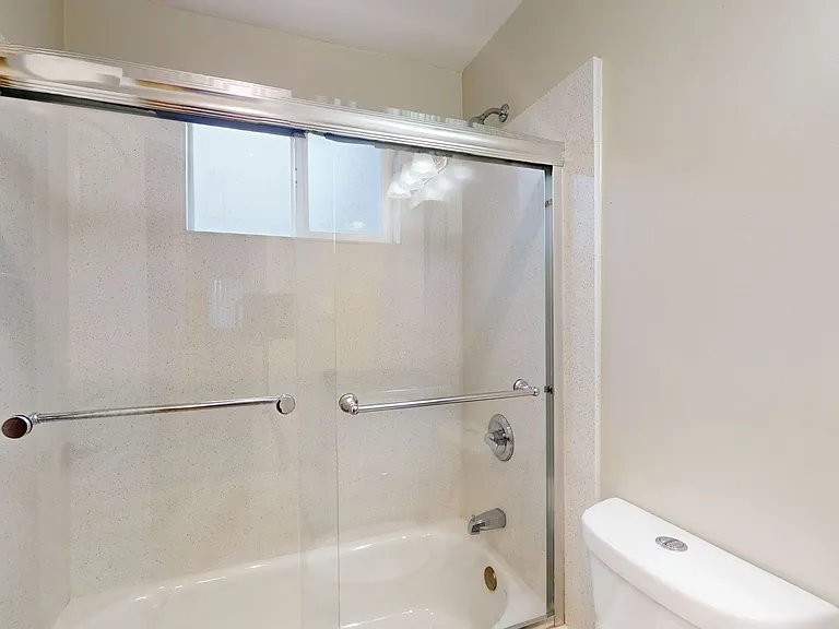 2377 Downer Ave — Photo 24