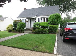 121 Grant Blvd, Bellmore, NY