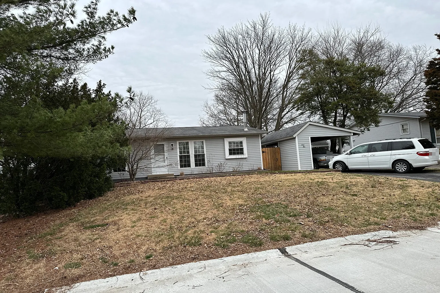 44 Plum Tree Dr photo 1