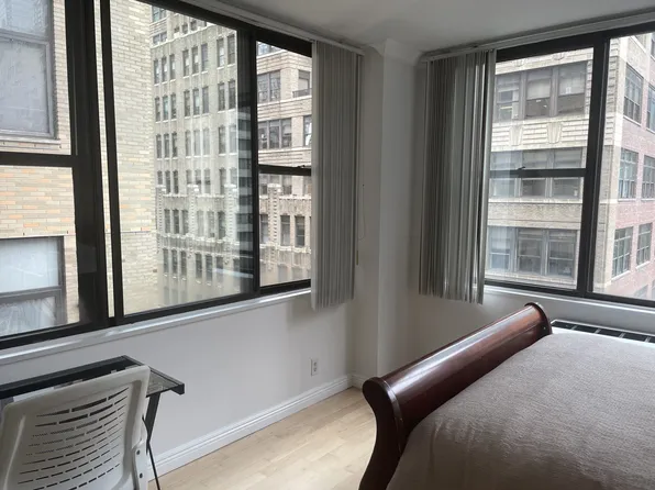 301 East 45th Street 10B image 3 of 8