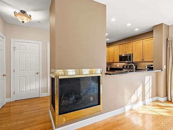 5th image of 52 Tilden Commons Dr #52