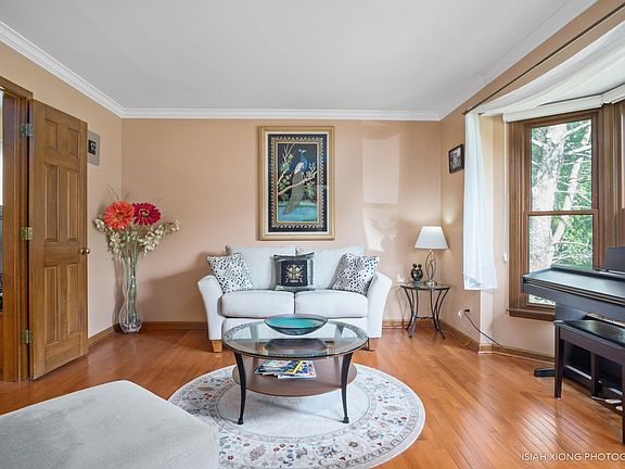 2nd image of 553 Wilson Ave