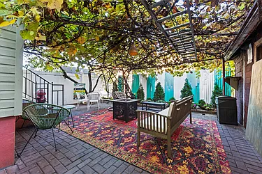 Rented by Aron Fried, LREB