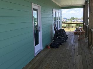 1134 Prides Ln, Crystal Beach, TX 77650