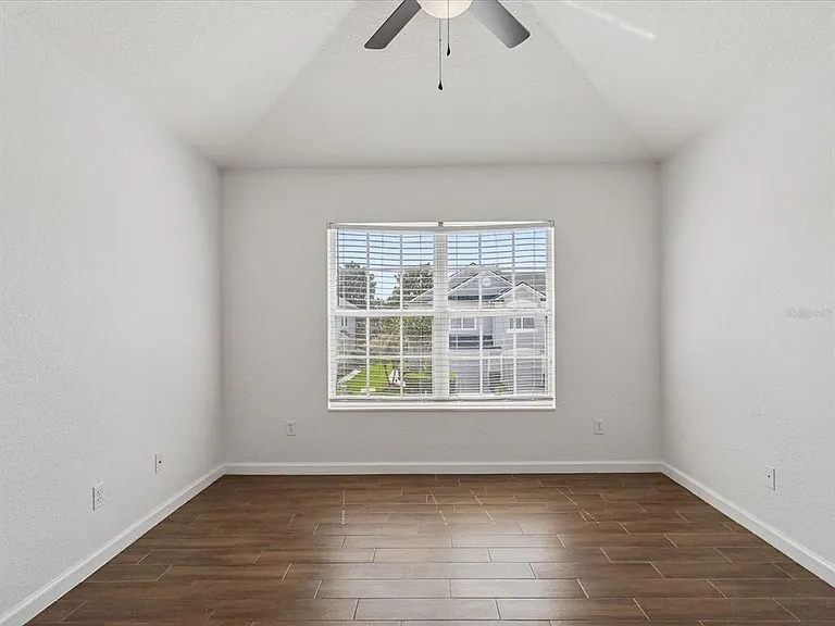 1055 Rock Harbor Ave — Photo 23