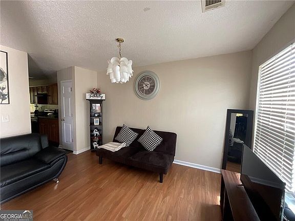 3rd image of 6231 Hickory Lane Cir