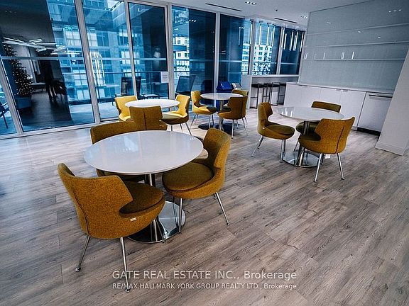 4th image of 181 Dundas St E #3011