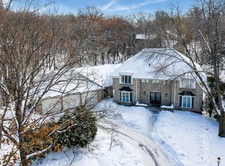 2431 Lorien St, Minnetonka, MN 55305