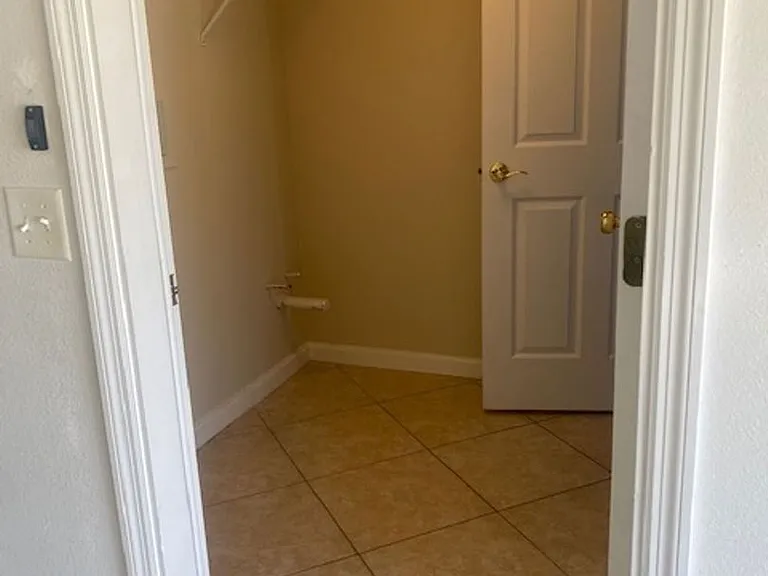 1 Ryarbor Dr #B — Photo 27