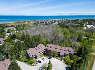 918 Cedar Pointe Ct, Collingwood, ON L9Y 5C7