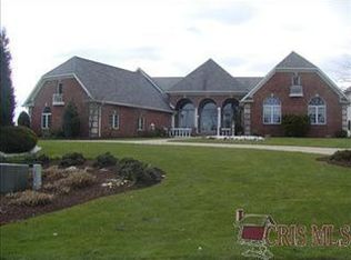 6122 Bergess Rd NW, Canton, OH 44718