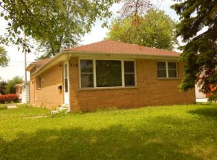 312 W Park Ave, Addison, IL 60101