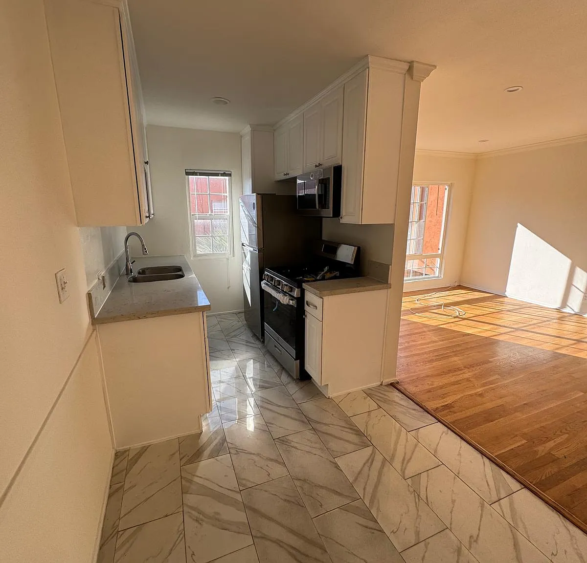 1 bed, 650 sqft, $2,200 — Photo 2