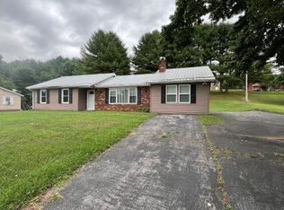 118 Greenhaven Dr, Galax, VA 24333