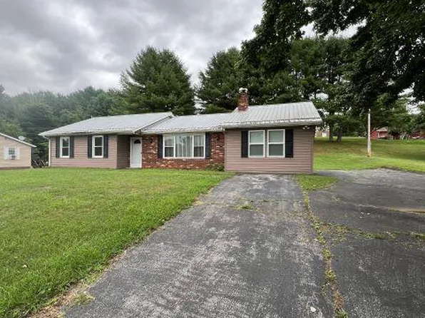 118 Greenhaven Dr, Galax, VA 24333
