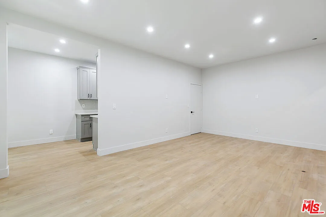 Studio, 1.0 bath, 500 sqft, $2,375 — Photo 4