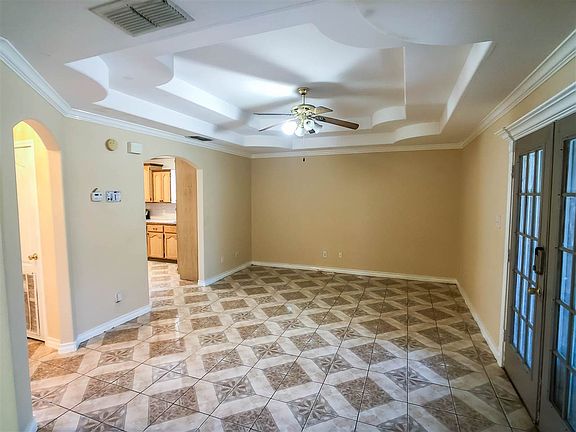 4th image of 3625 Cuatro Vientos Dr