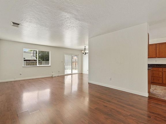 5th image of 244 Ford Road