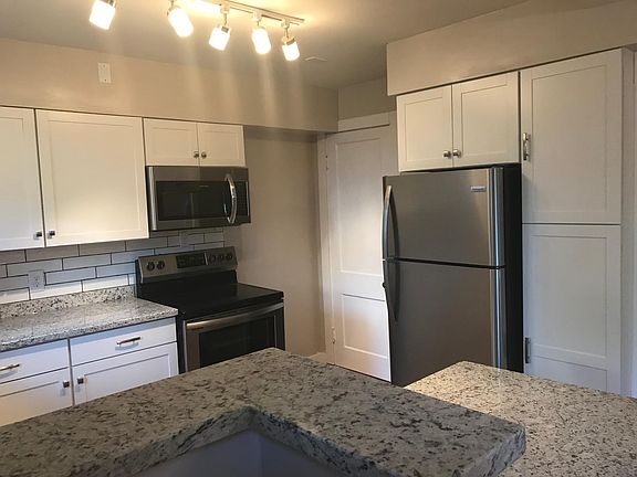Stainless Appliances including Above Range Microwave & Dishwasher